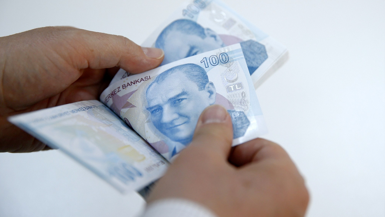 Şekerbank Emekliler İçin Çıtayı Yükseltti! Emeklilere 3.000 TL Nakit Ödeme ve Faizsiz Ek Hesap İmkânı Doğdu!