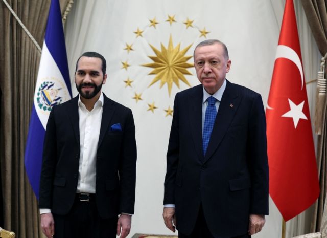 El Salvador İle Görüşme İşe Yaramadı: Bitcoin Yine Tepetaklak Oldu!