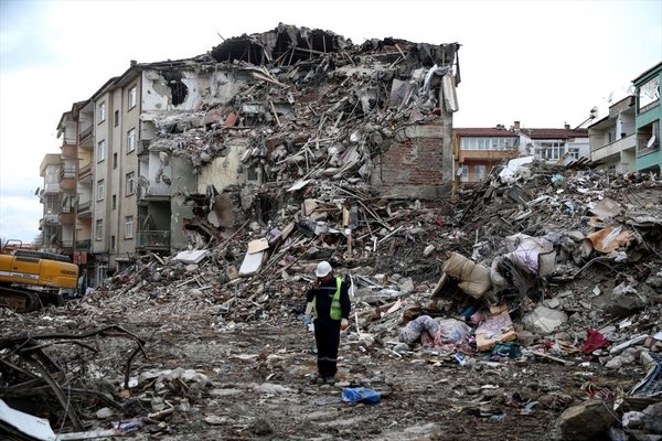 TOKİ'den Depremzedeler İçin Dev Yatırım! Elazığ'a 10 Milyarlık Yeni Kent