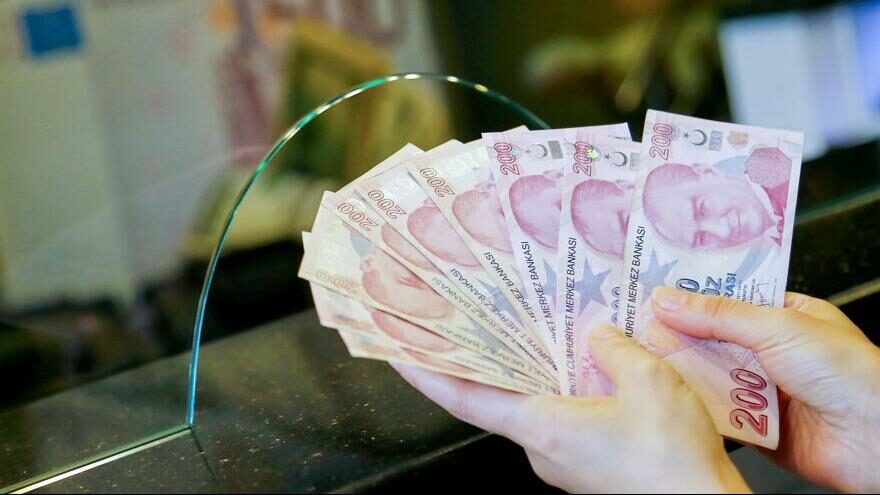Bankalardan Çılgın Maaş Teklifleri! Tek Kalemde Verecekleri Rakam 3000 TL'ye Ulaştı