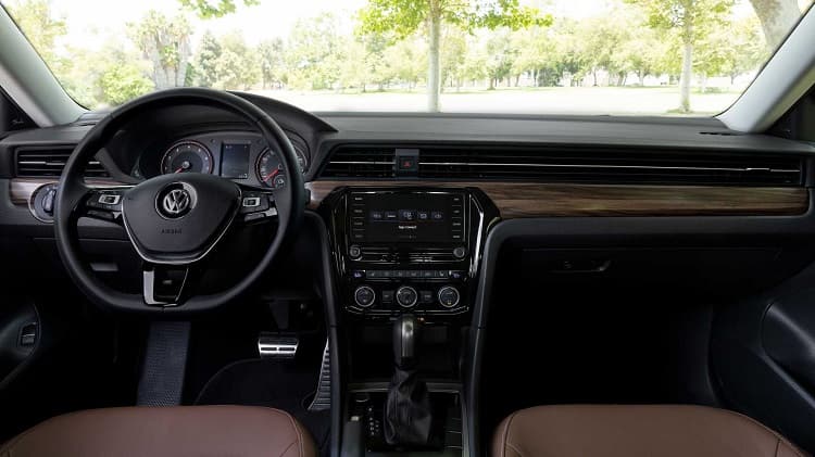 Volkswagen 2022 Model Passat ve Golf Şubat Ayı Fiyatlarıyla Görücüye Çıktı!