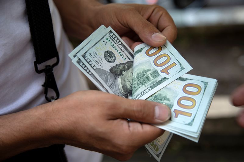 Dolar Savaşla, FED'le Yine 14, 15 TL'lere Yükselir Mi? Bu Soruya Yanıt Verildi