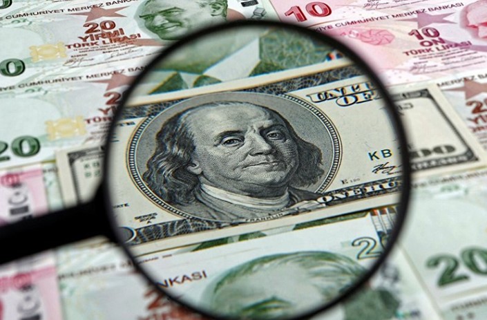 Çözülme ve Yoğun Satış Baskısı Var! Doların Düşeceğini Bilen Ekonomist Bu Sefer 1 TL Düşeceği Tarihi Açıkladı