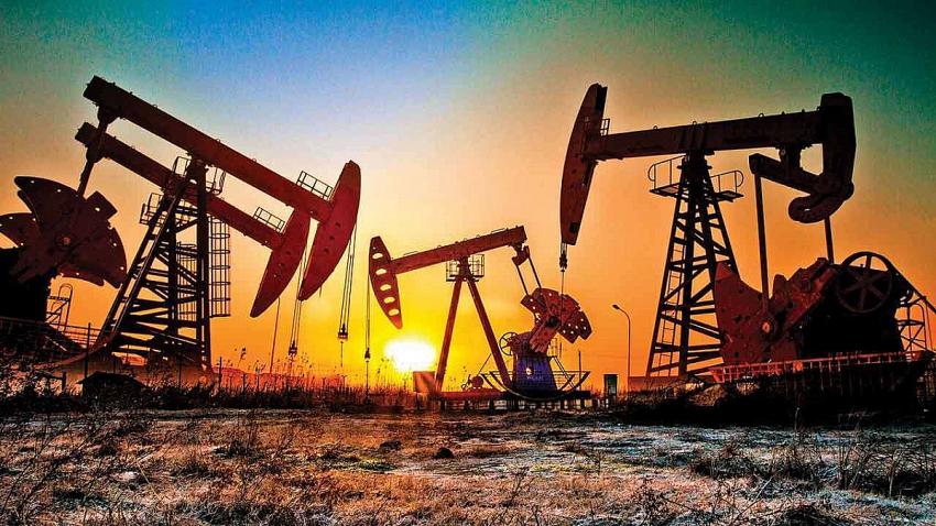 Petrol Fiyatları Artmaya Devam Edecek Mi, Ne Zaman Düşecek?
