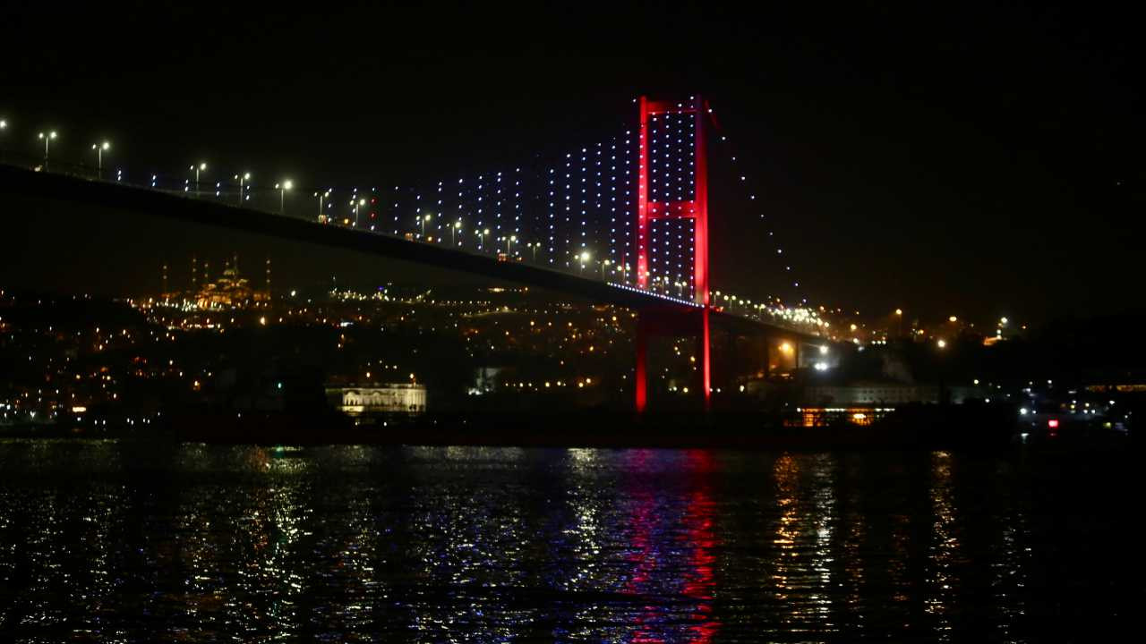Yağ Yüklü Gemiler Türkiye'ye Ulaştı! Ayçiçek Yağı Fiyatları Düşecek Mi, Ne Zaman İndirim Gelecek?