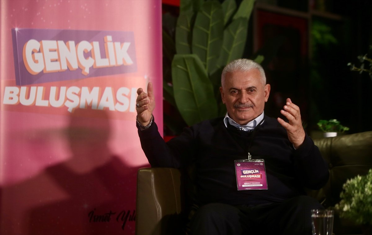 Binali Yıldırım, Yurt Dışına Yerleşmek İsteyen Gençleri Uyardı