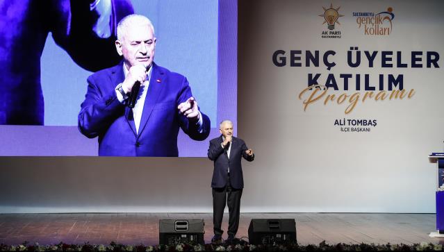 Binali Yıldırım: 7 Milyon Genç Türkiye'nin Geleceğine Karar Verecek