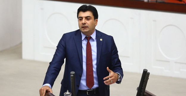 CHP'li Zeynel Emre'den Yabancıya Konut Satışı İçin Şok İddia: Fiilen 80 Bin Doları Ödeyenler Türk Vatandaşlığı Alıyor!