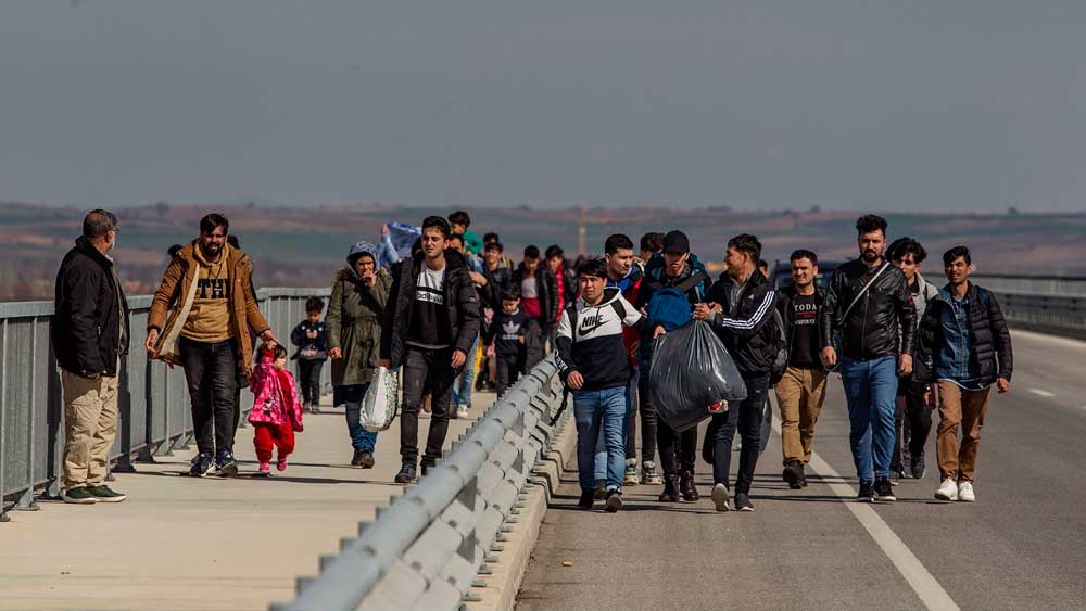 Sığınmacı Tartışması Devam Ederken Adana Belediye Başkanı Karalar'dan Dikkat Çeken Açıklama