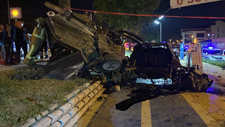 Bursa'da Feci Kaza: Otomobil Sürücüsü Astsubay Hayatını Kaybetti