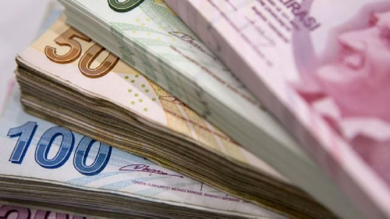Toplam 2.200 TL Ödeme İçin Geri Sayım Başladı! SSK, Bağ Kur ve Emekli Sandığı Emeklisi 2022 Bayram İkramiyesi Takvimi...