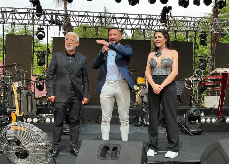 Selin Ciğerci İle Tekrar Nikah Masasına Oturan Gökhan Çıra'dan Muhteşem Bungalov Hotel Açılışı!