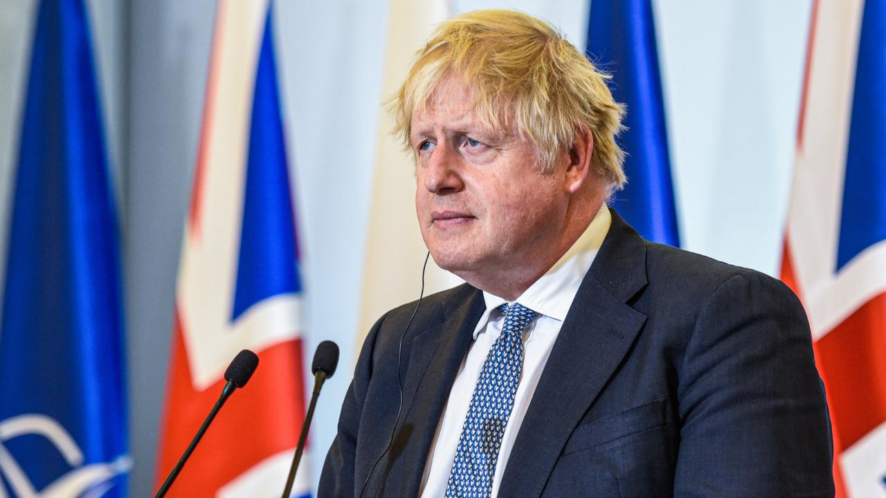 Boris Johnson istifa ettiğini açıkladı! İddialar doğru çıktı