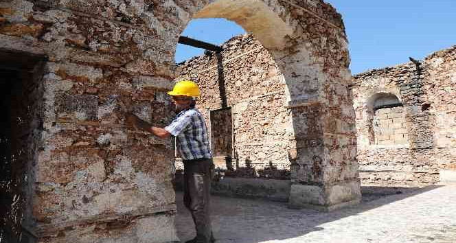 Restorasyon Çalışmaları Başladı! Metruk Yapı Devlet Konuk Evi Oluyor