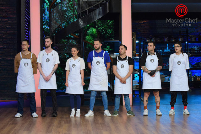 5 Ağustos MasterChef Türkiye'de 5'inci önlüğün sahibi belli oldu! Öyle bir yemek yaptı ki şefler dondu kaldı!