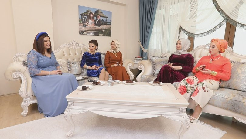 Aslı Hünel Gelin Evi'ni anlattı: Hem öğretici hem de geliştirici bir program! Gelin Evi yeni sezon ne zaman, saat kaçta?