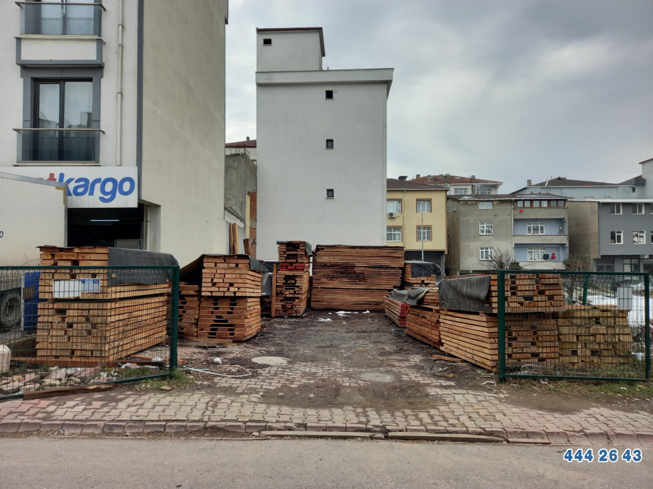 İstanbul'da yükselen değer: 190 metrekarelik arsa için şok fiyat! 102 bin TL ödeyen herkes için...