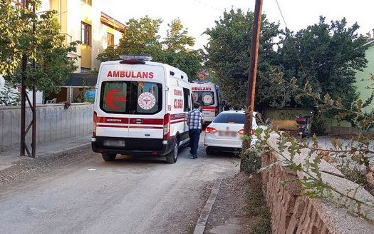 Yol verme kavgası trafikte başladı, ev önünde katliama dönüştü: Kendisini takip eden 5 kişiyi kurşuna dizdi!