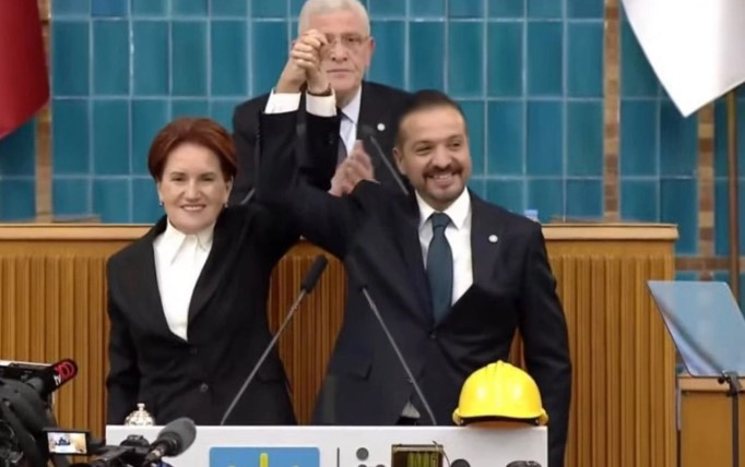 Rozetini Meral Akşener taktı! İYİ Parti'ye geçen Kürşad Zorlu kimdir, nereli, hangi parti üyesiydi?