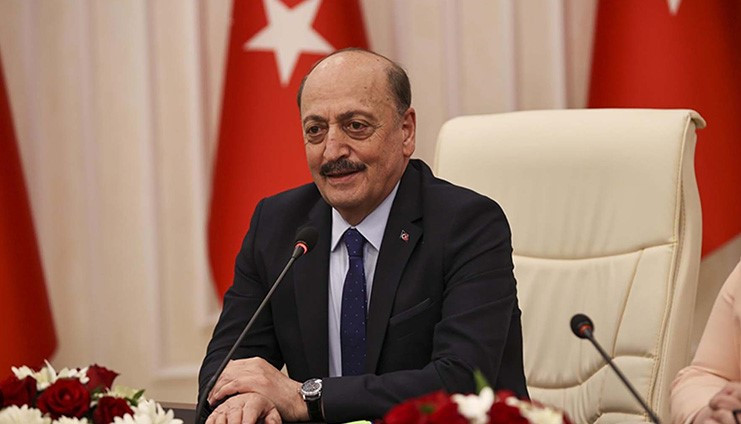 Bakan Bilgin'den 1999 öncesine yaş şartsız emeklilik müjdesi yaşa bakılmayacak! Tabloya bak hesabını yap ilk işe giriş tarihine göre EYT prim tablosu
