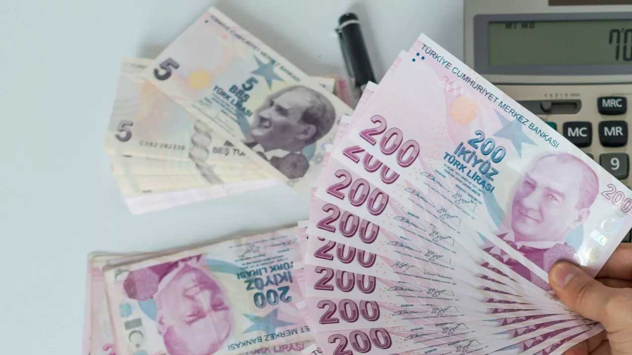 Dolar kuruna 11 milyar dolarlık sert müdahale! BDDK'nın kritik hamlesi sonrası dolar düşecek mi?