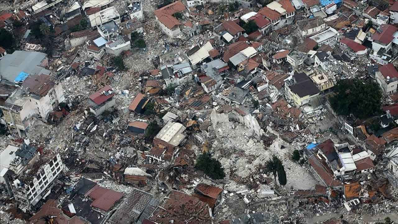 Depremde yıkılan binalar için 768 kişi hakkında işlem yapıldı