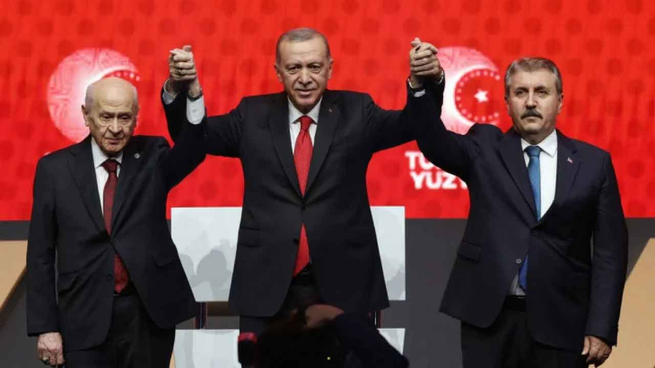 Ankara kulisleri bu iddialar ile çalkalanıyor! Cumhur İttifakı için yeni parti iddiaları