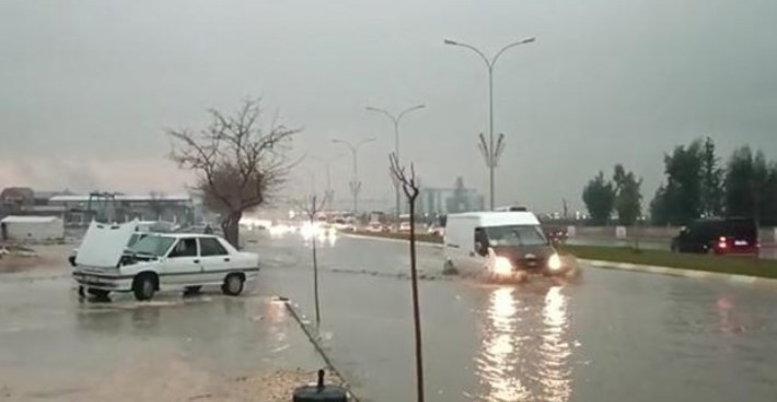 Deprem bölgesinde yeni afet sel can aldı!